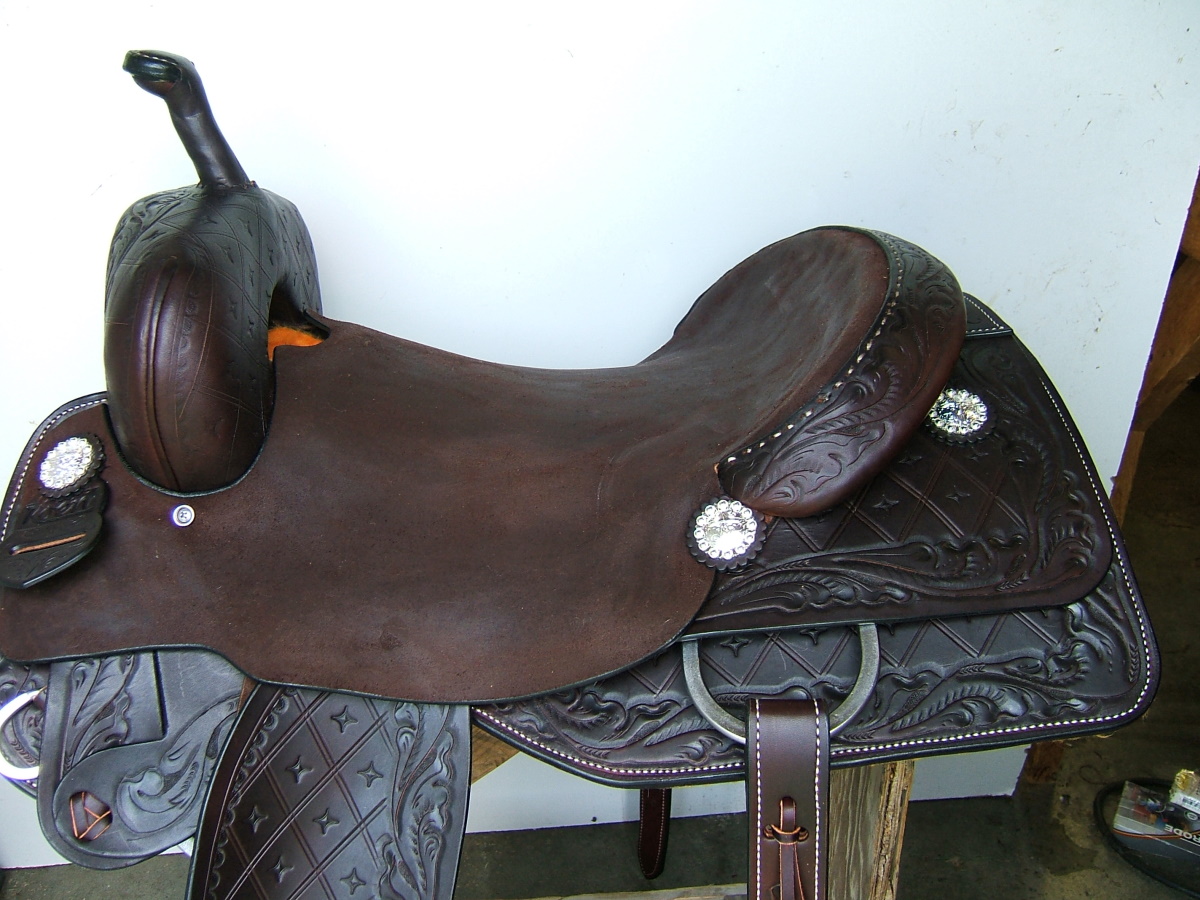 Koen Saddle Shop, custom cutting and reining saddles.